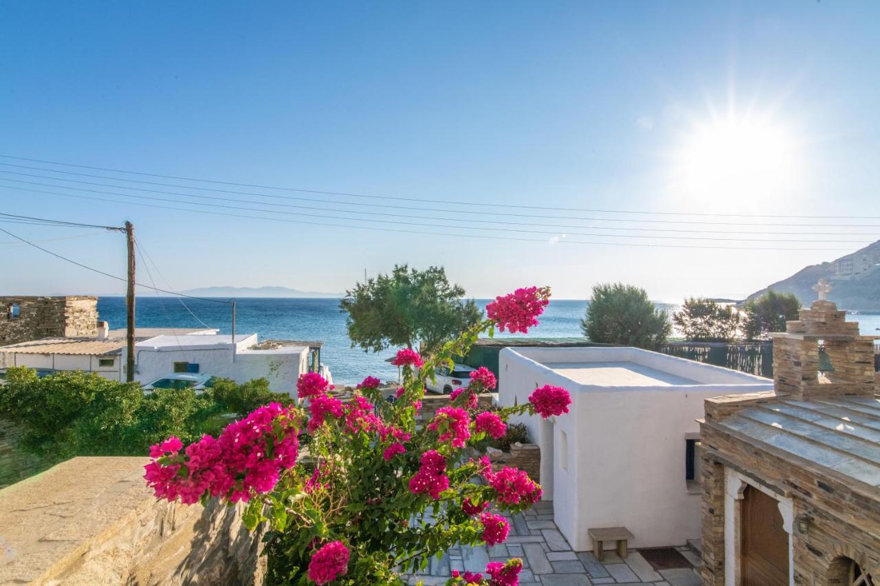 Traditional House By The Sea Istérnia エクステリア 写真